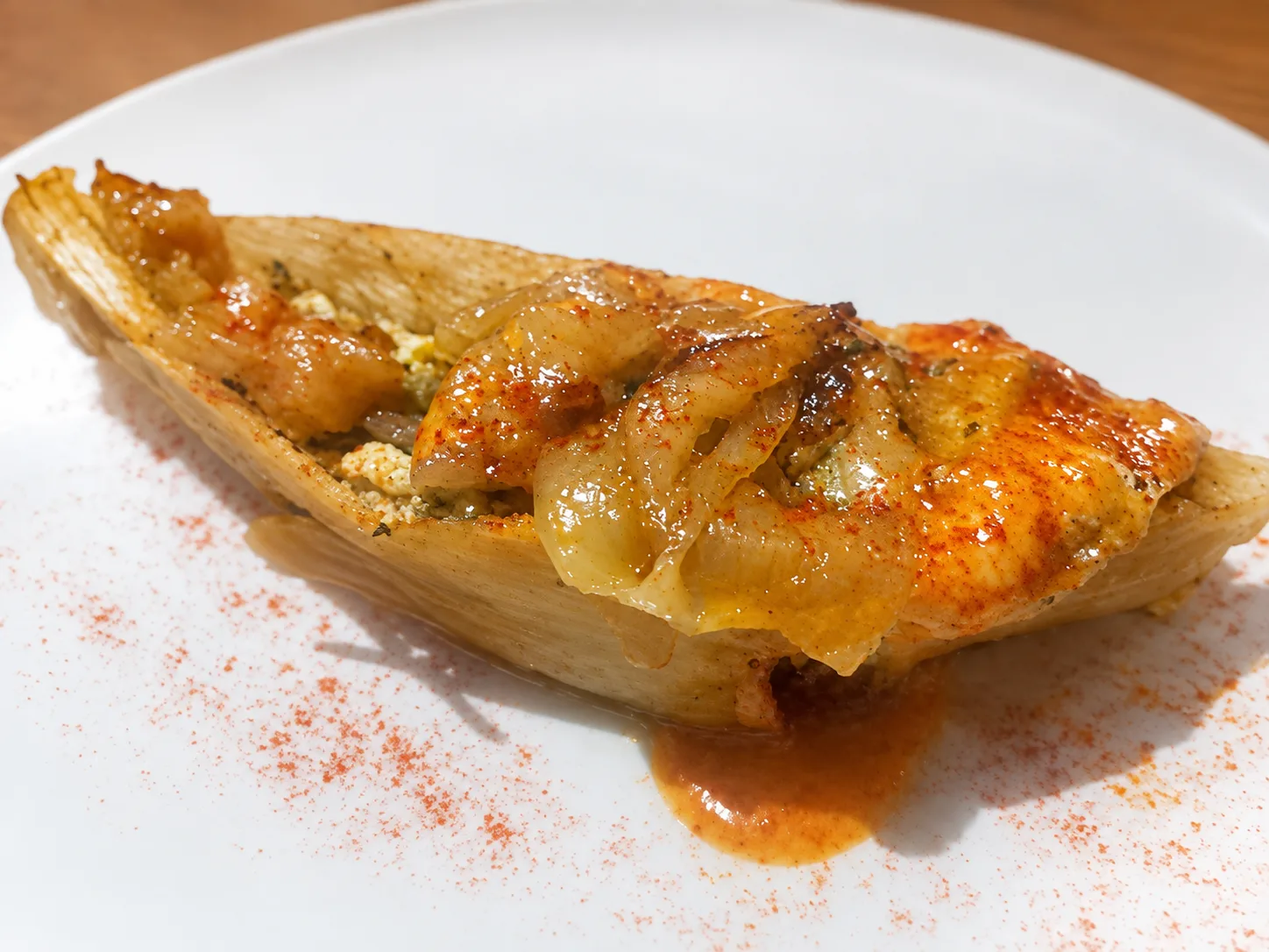Coca de Tortilla Revuelta de Bacalao y Cebolla, de No ni Poc, en la Jornada de Cocas de Dénia
